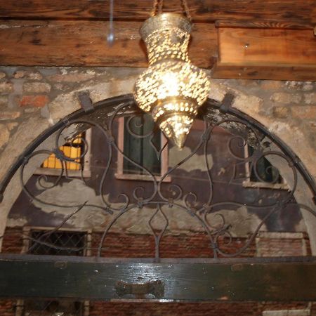 Al Pozzo Dei Scoacamini, 100 M From San Marco, Ground Floor Apartment Veneţia Exterior foto