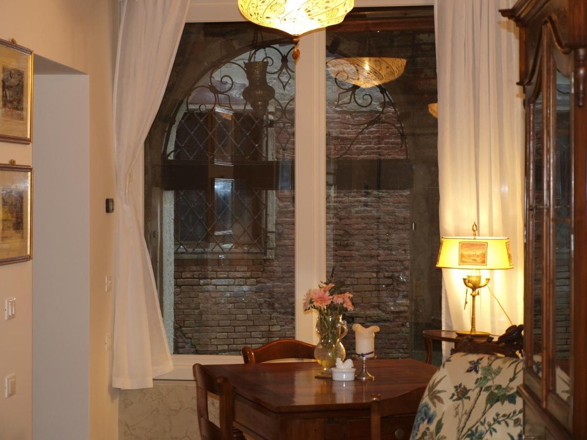 Al Pozzo Dei Scoacamini, 100 M From San Marco, Ground Floor Apartment Veneţia Exterior foto