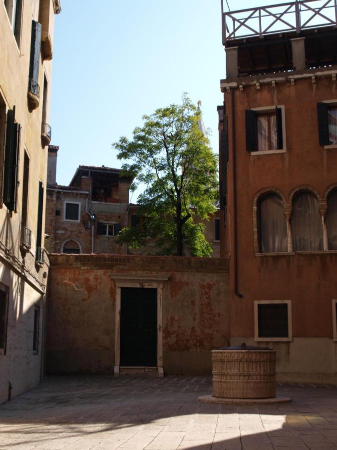 Al Pozzo Dei Scoacamini, 100 M From San Marco, Ground Floor Apartment Veneţia Exterior foto